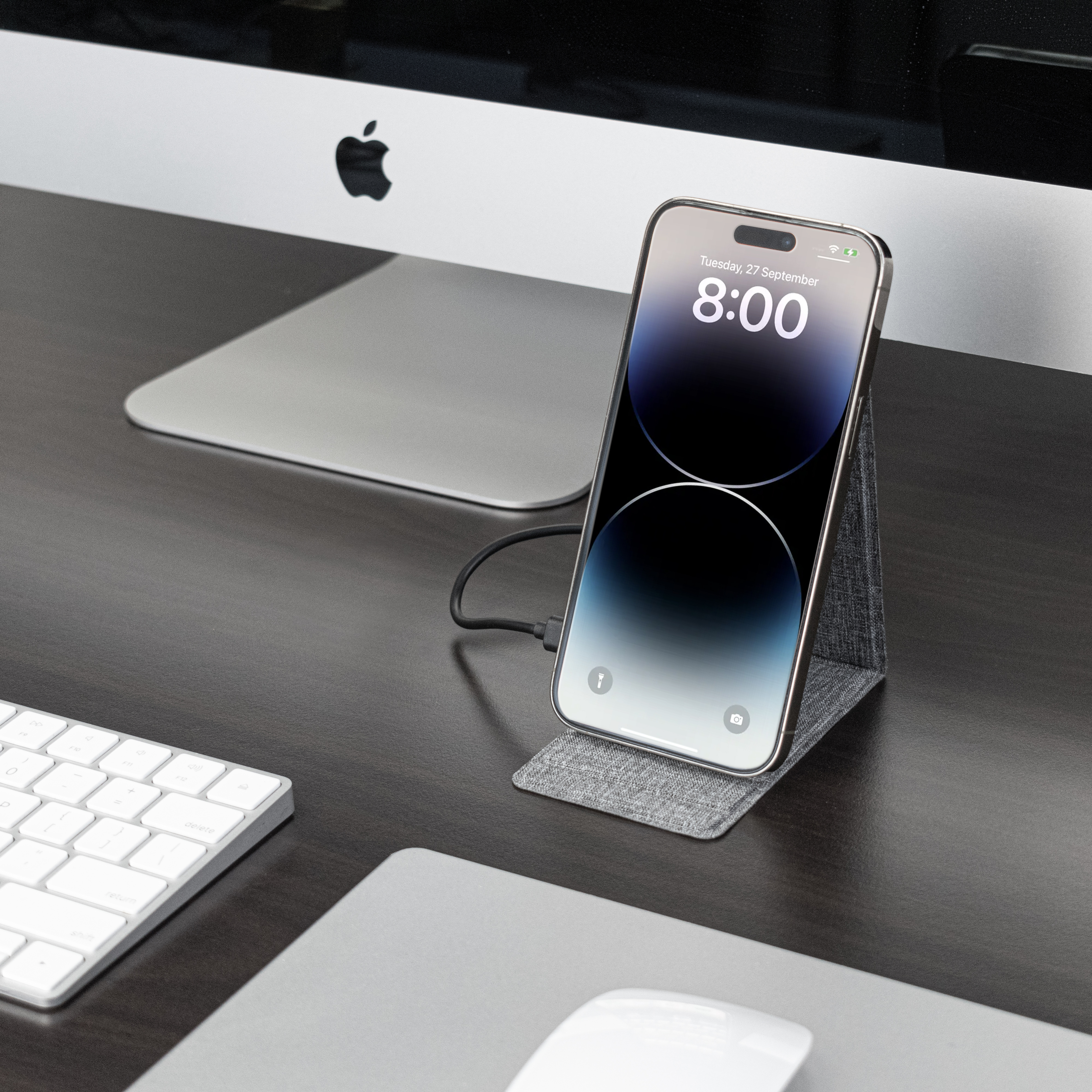 Brand Charger Compact Wireless Charger ( Ascend Charge Eco) 