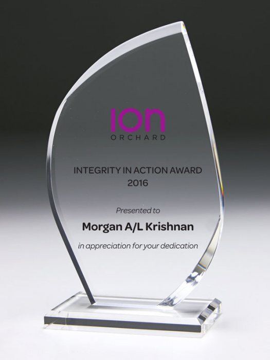 170mm Peak Acrylic Award (Height)