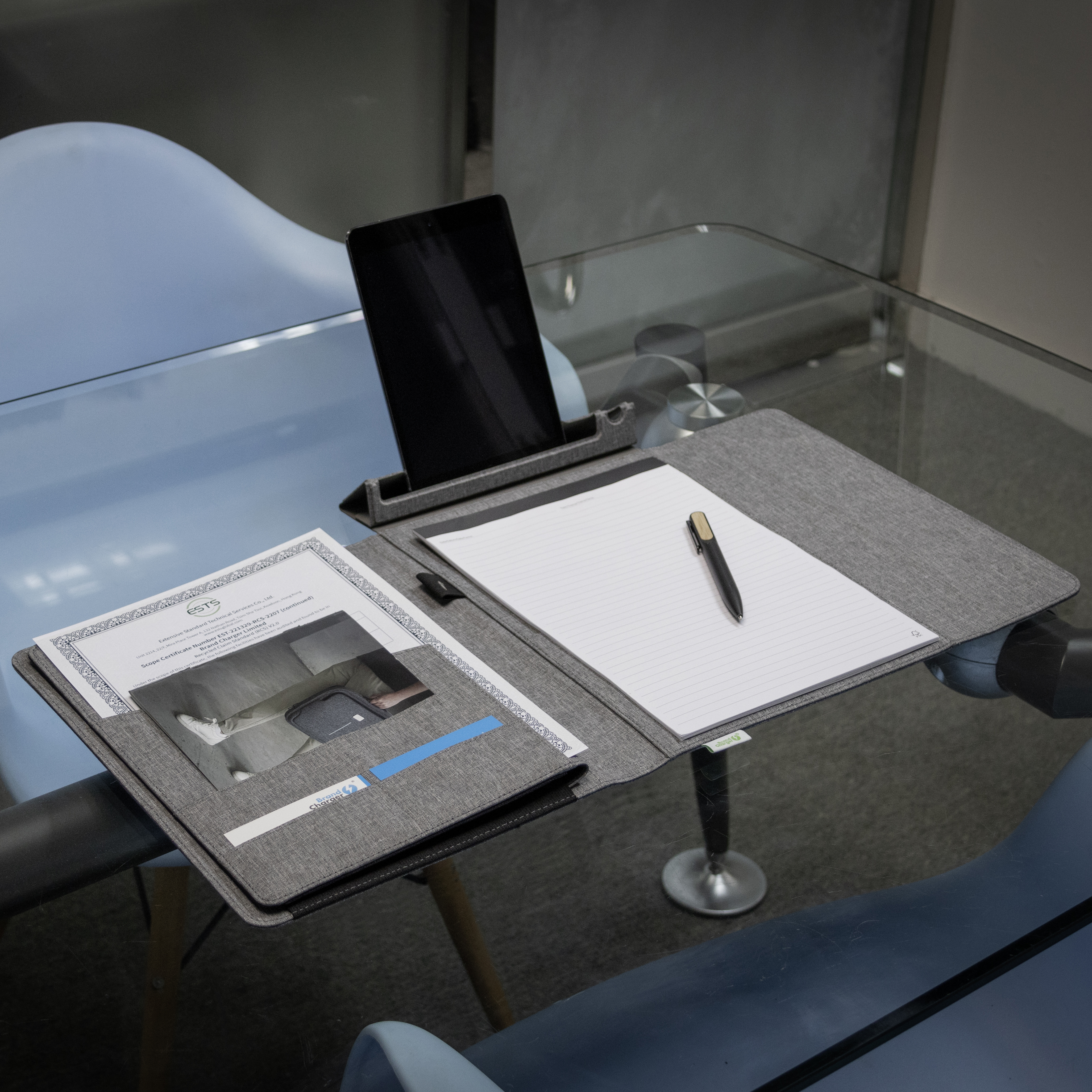 Brand Charger Noty Folio Eco ( A4 Business Folio ) 