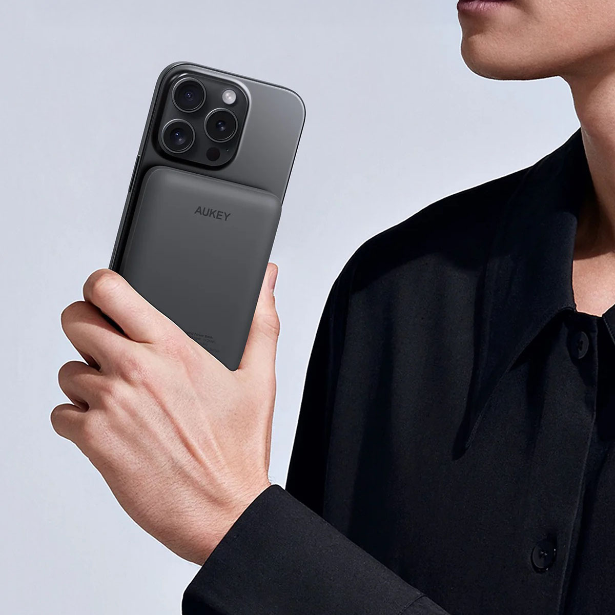 Aukey  5,000mAh MagFusion Slim Magnetic Wireless Power Bank