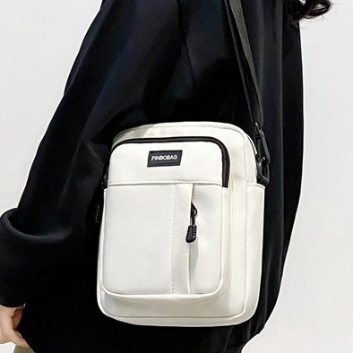 City Essential Crossbody Bag
