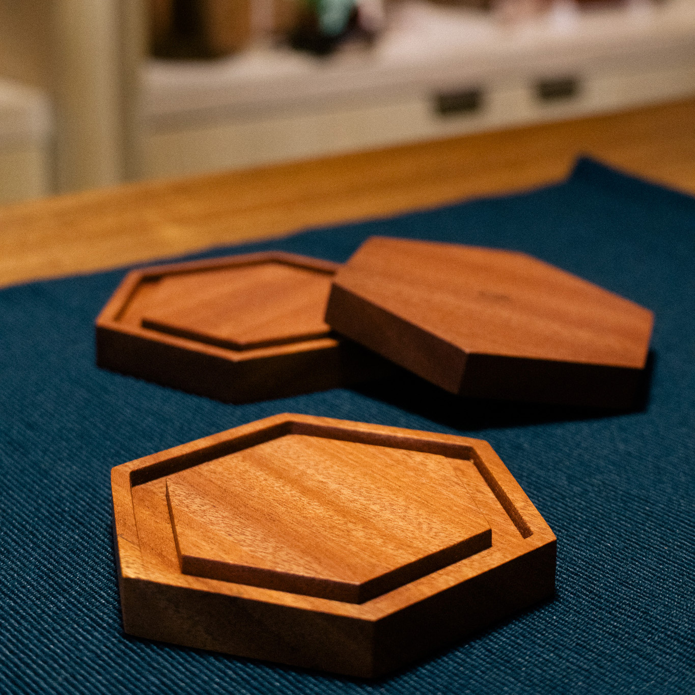 Roger&Sons  Hive Coaster