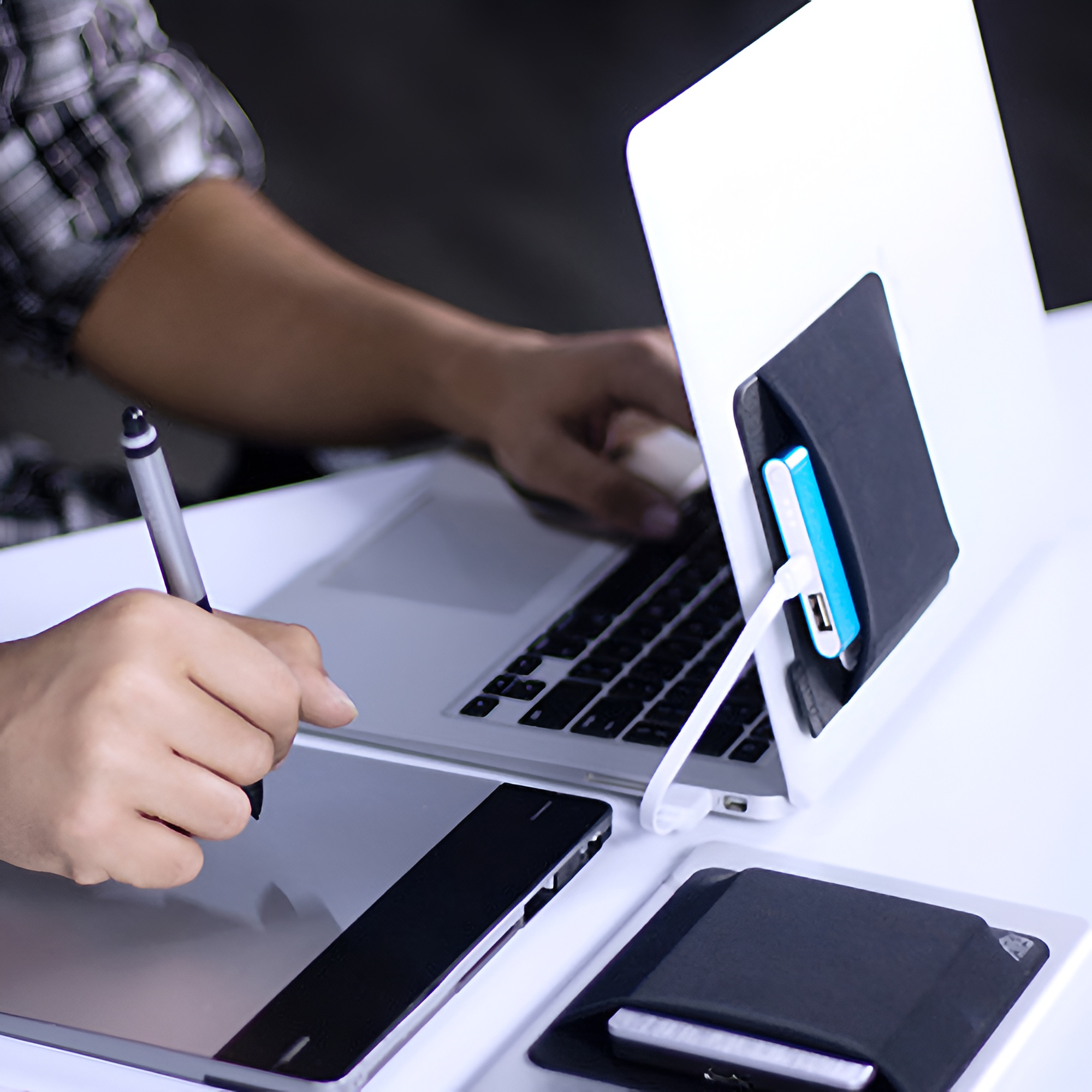 Laptop Stretchable Pocket