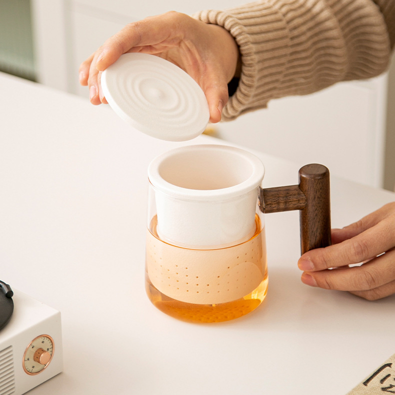 400ml Nordic Glass Cup with Tea Strainer