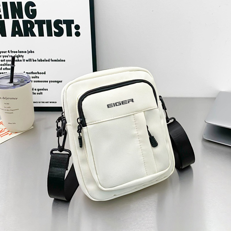 City Essential Crossbody Bag