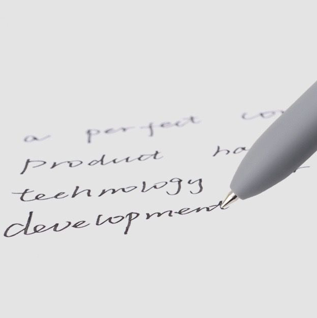 Pebble Smooth Gel Pen (Click-to-Write)