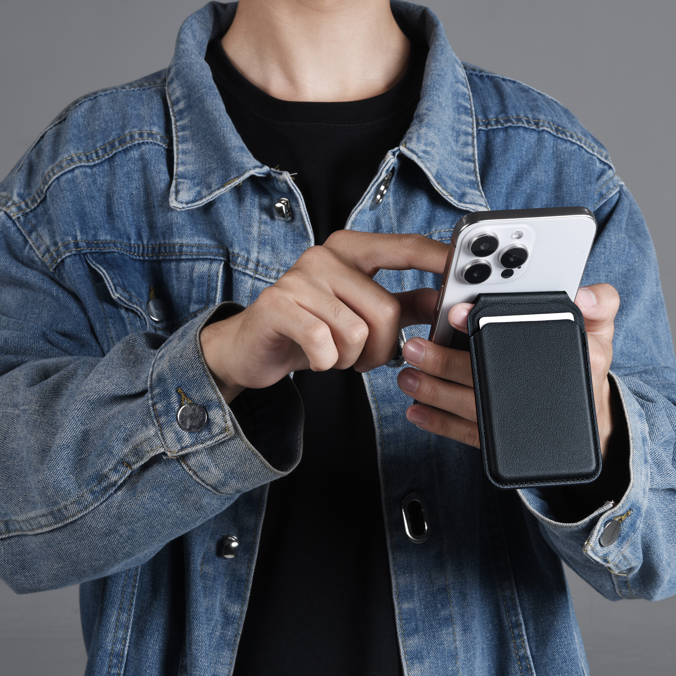 SOLARIS Magnetic Wallet Stand