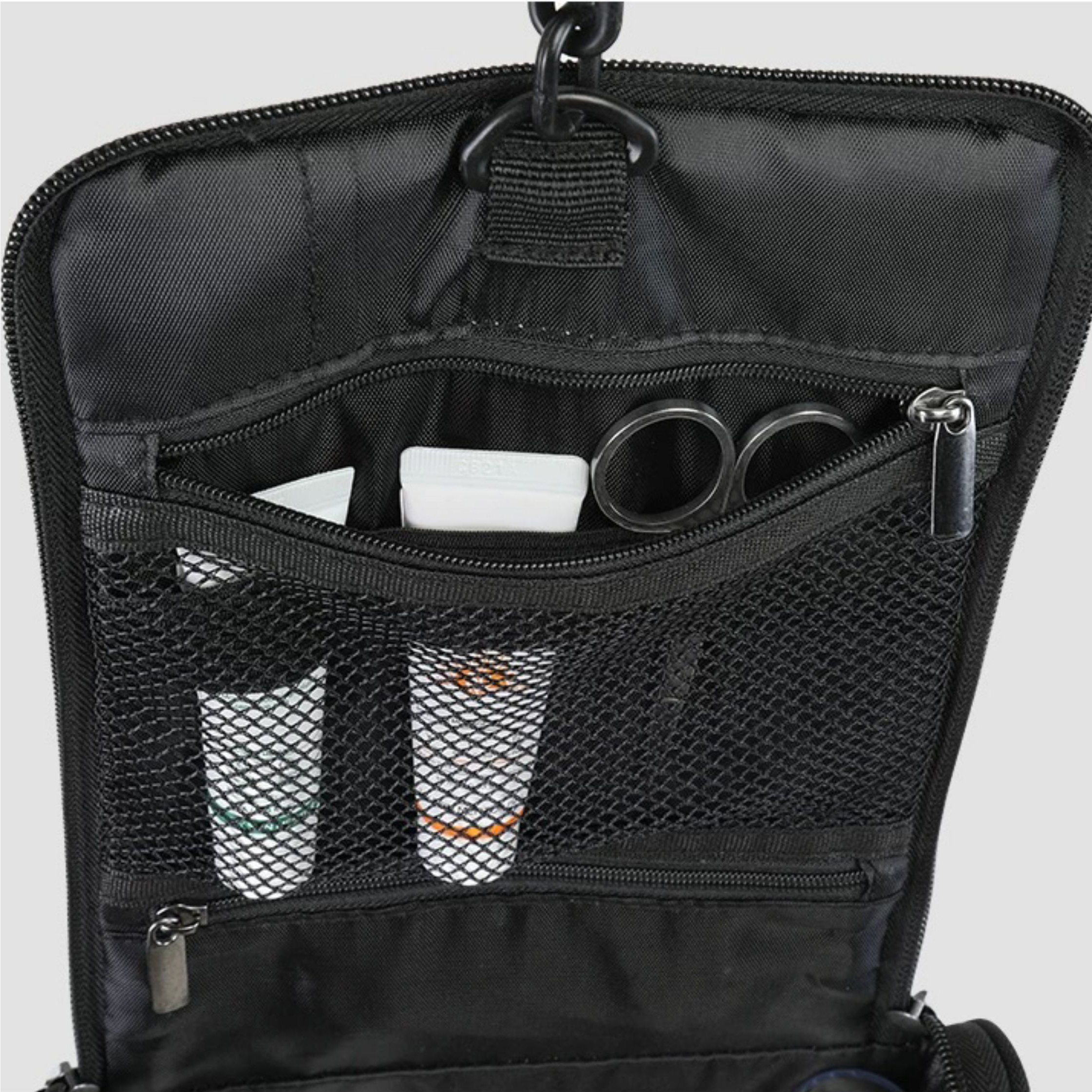 Auro Hanging Toiletries Pouch