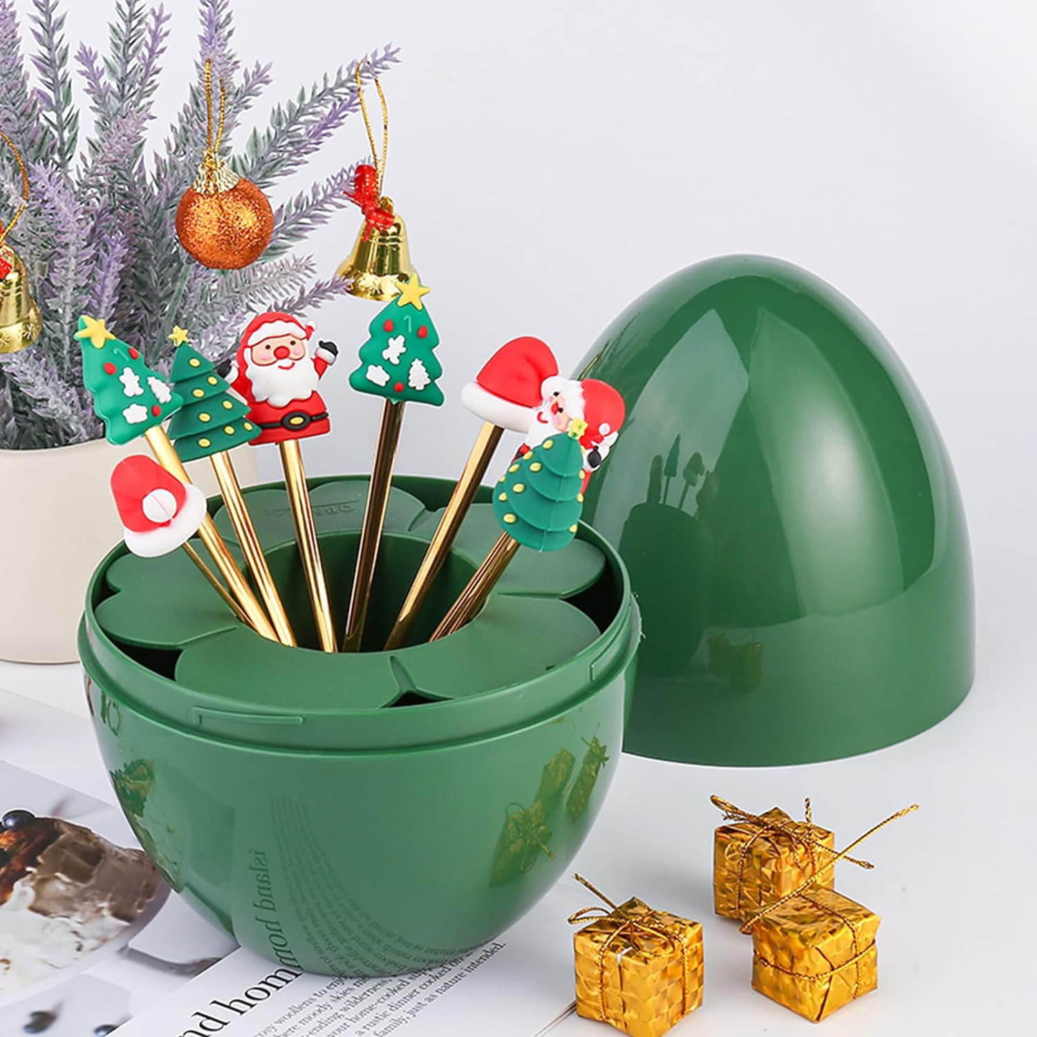 Christmas Cutlery Set in Egg Shaped Container 