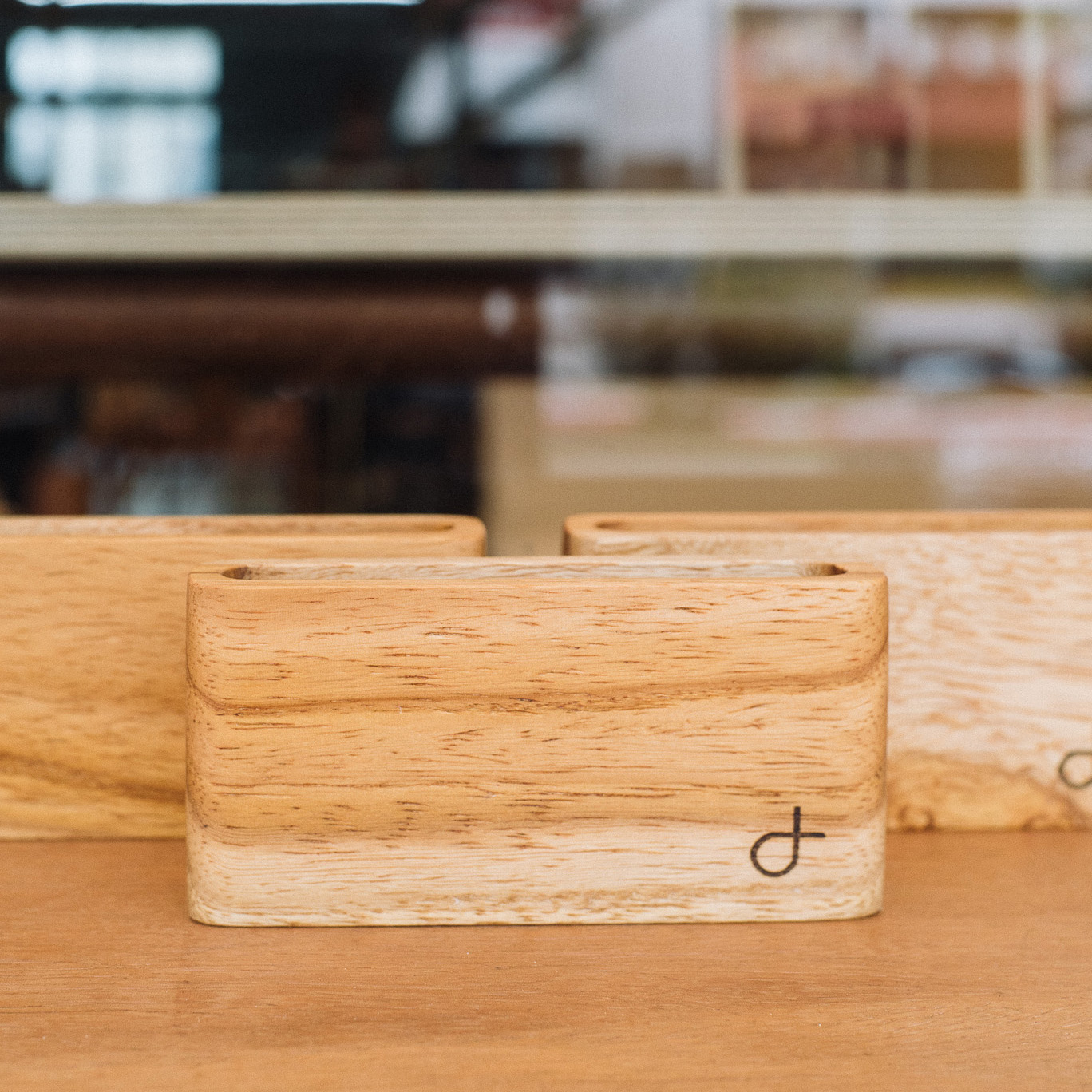 Roger&Sons  Namecard Holder