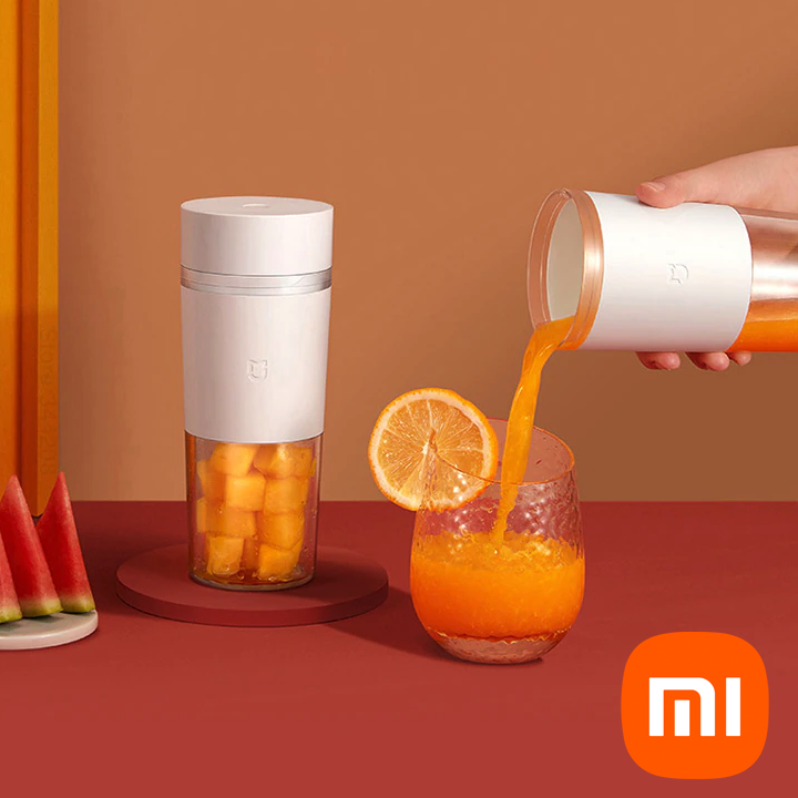 Xiaomi Mijia 300ml Portable Mini Juice Blender  (USB-C Charging)