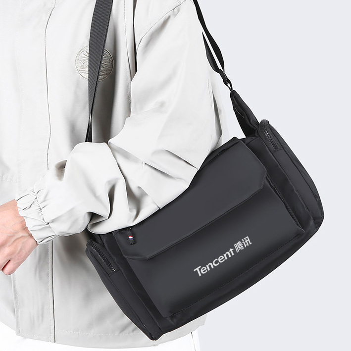 Vantage Sling Bag 