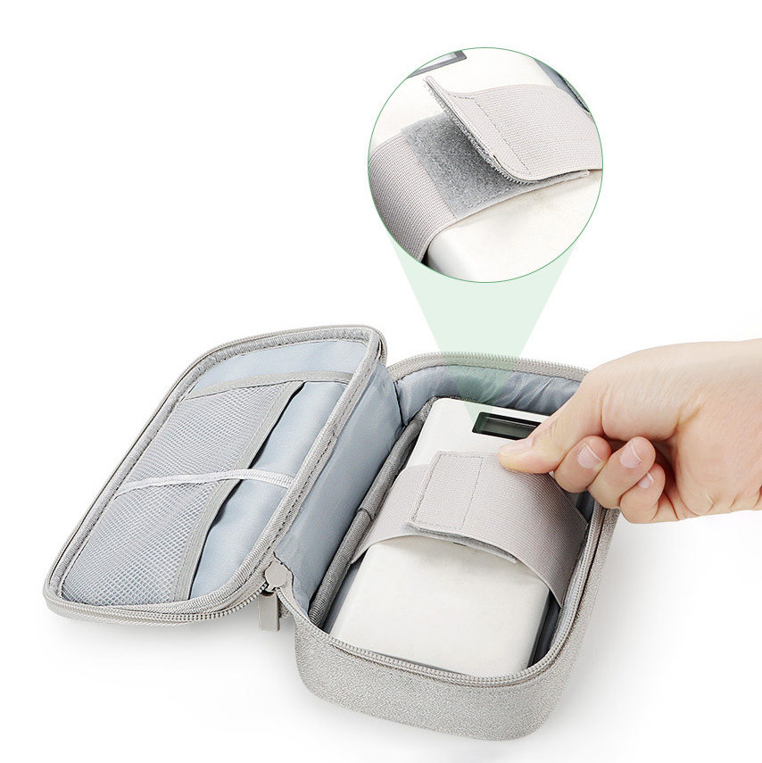 Essential Hold Gadget Pouch