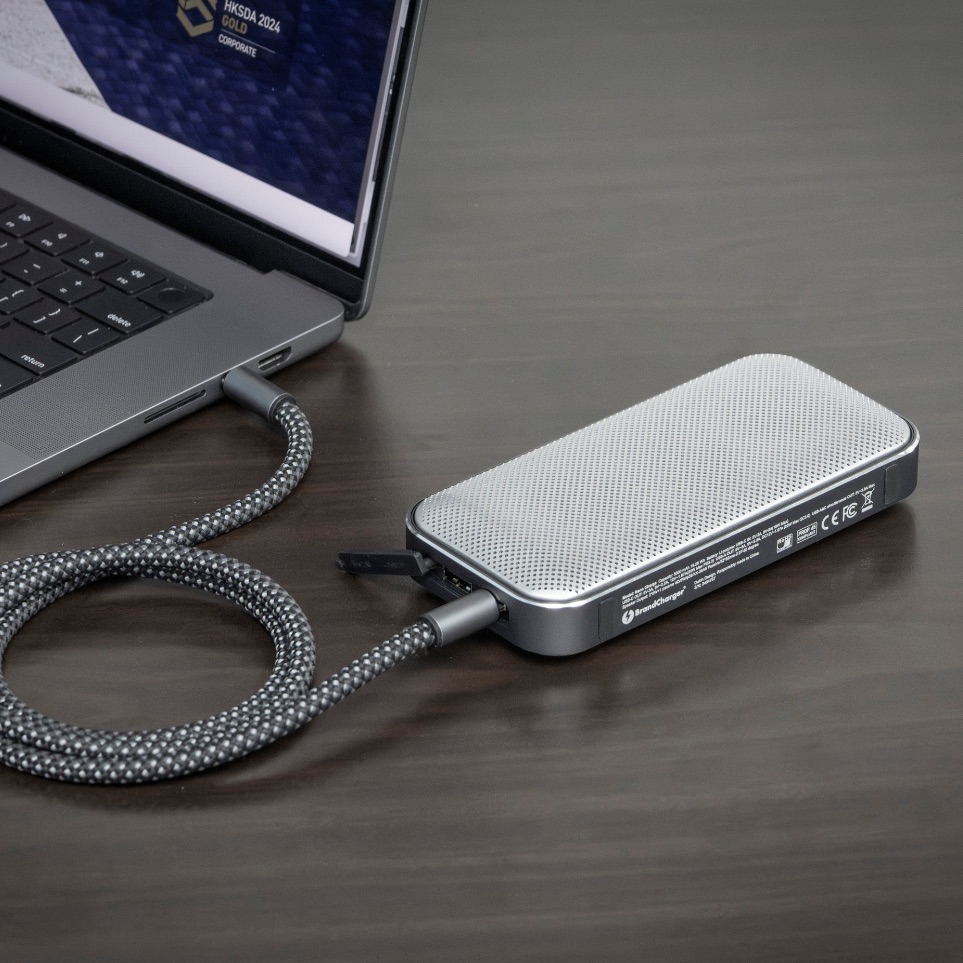 Brand Charger 5,000mAh Nano Charge