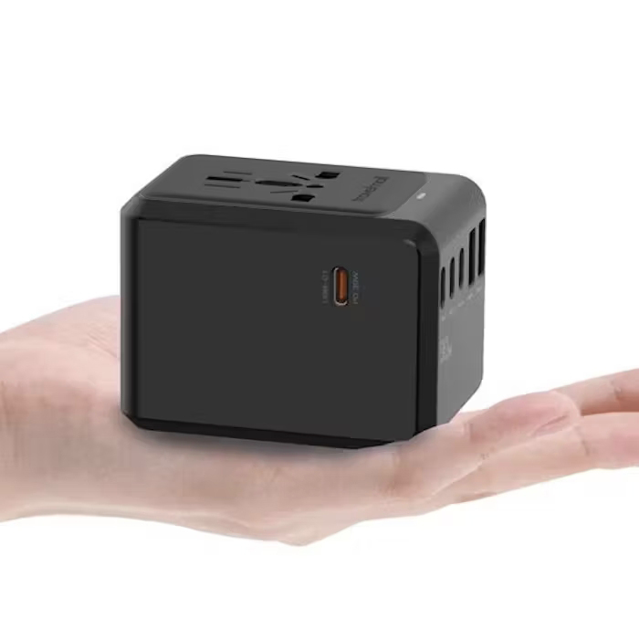 Travelmall GaN 65W PD High Performance Worldwide Travel Adaptor